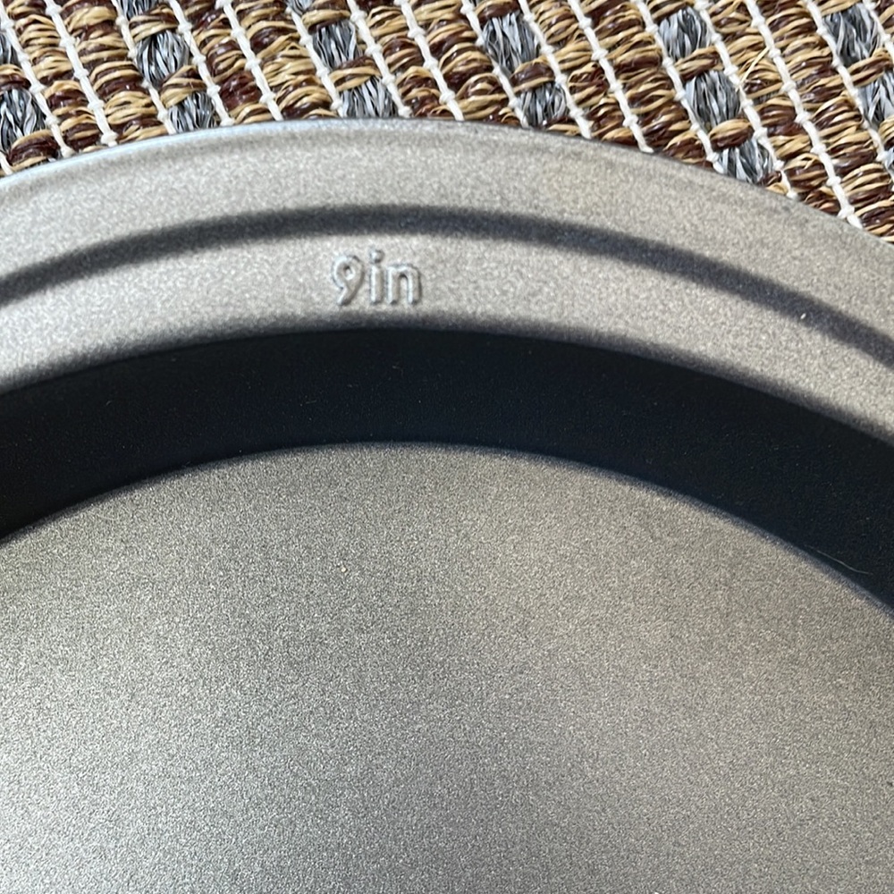 Two GoodCook 9" Round Cake Pans - Picture 3 of 4